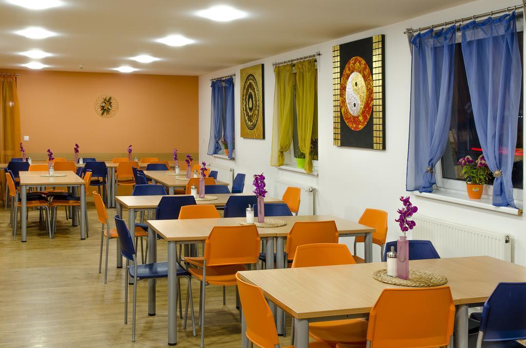 Hotel Imos Prague Exterior photo